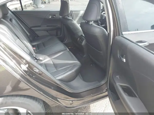 1HGCR2F92GA011754 2016 HONDA ACCORD - Image 8
