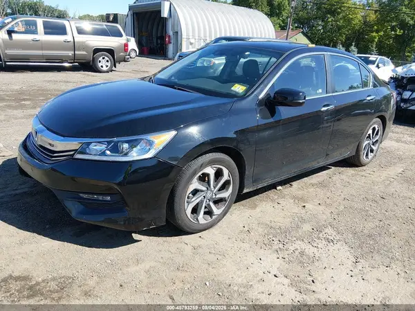 1HGCR2F92HA019516 2017 HONDA ACCORD - Image 2