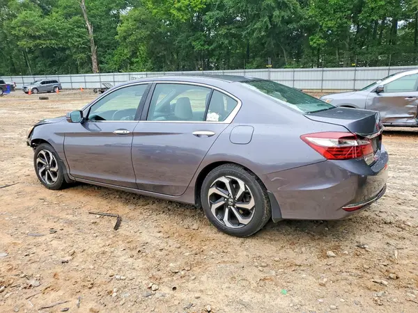 1HGCR2F92HA082616 2017 HONDA ACCORD - Image 2