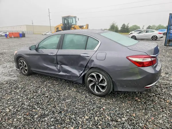 1HGCR2F92HA098718 2017 HONDA ACCORD - Image 2