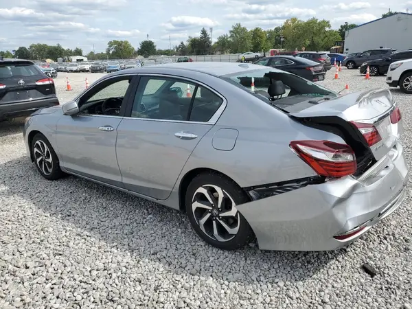 1HGCR2F92HA136545 2017 HONDA ACCORD - Image 2