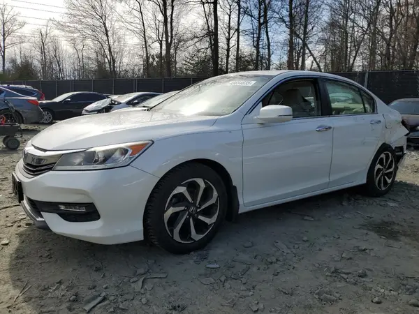 1HGCR2F92HA233647 2017 HONDA ACCORD - Image 1