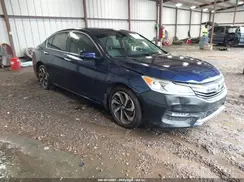 1HGCR2F92HA256782 2017 HONDA ACCORD
