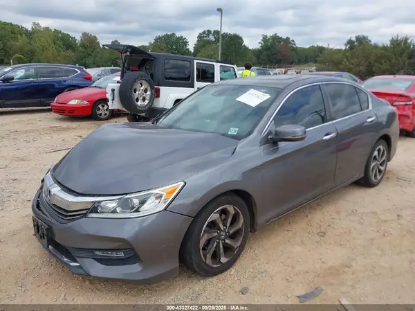1HGCR2F93GA053527 2016 HONDA ACCORD - Image 2