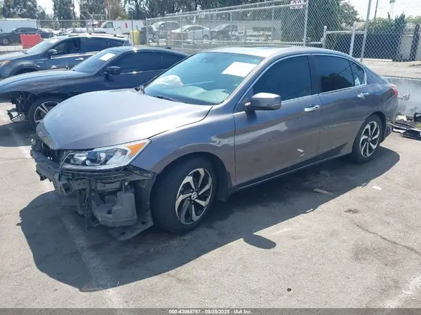 1HGCR2F93GA053544 2016 HONDA ACCORD - Image 2