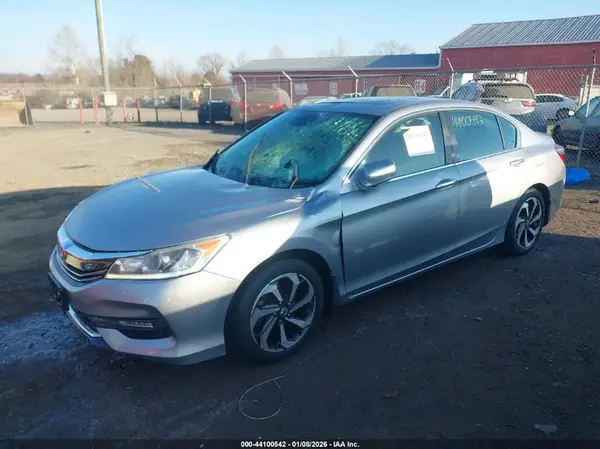 1HGCR2F93GA153501 2016 HONDA ACCORD - Image 2