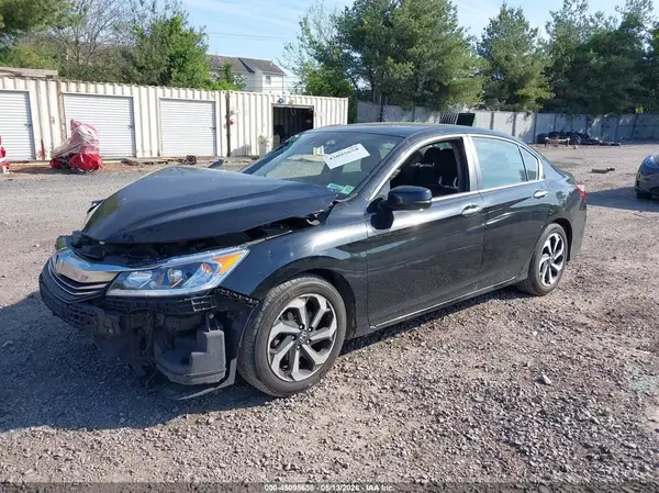 1HGCR2F93HA019556 2017 HONDA ACCORD - Image 2