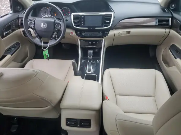 1HGCR2F93HA070426 2017 HONDA ACCORD - Image 8
