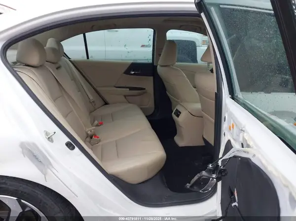 1HGCR2F93HA134089 2017 HONDA ACCORD - Image 8