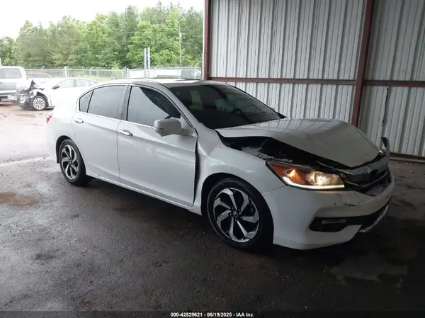 1HGCR2F94GA004109 2016 HONDA ACCORD - Image 1
