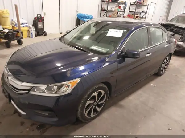 1HGCR2F94GA039944 2016 HONDA ACCORD - Image 2
