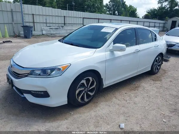 1HGCR2F94HA006962 2017 HONDA ACCORD - Image 2