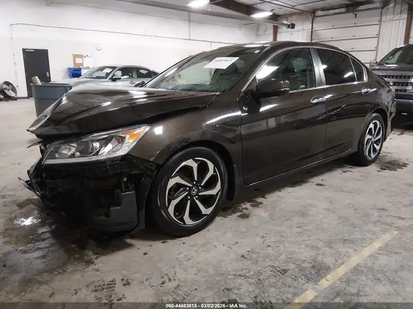 1HGCR2F94HA054560 2017 HONDA ACCORD - Image 2