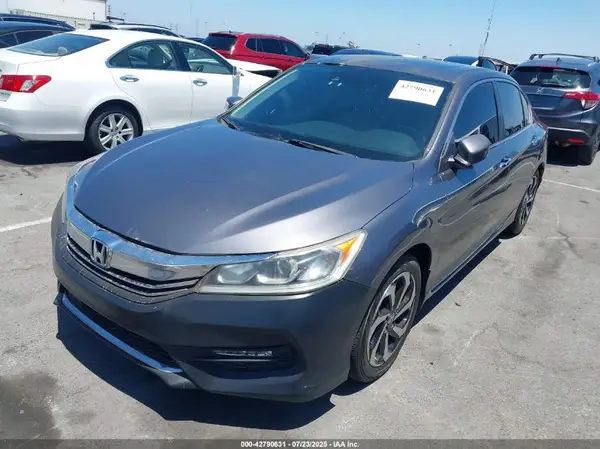 1HGCR2F94HA152360 2017 HONDA ACCORD - Image 2