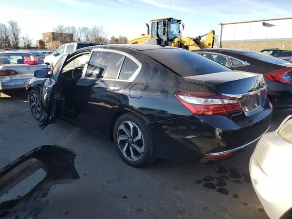 1HGCR2F94HA272529 2017 HONDA ACCORD - Image 2
