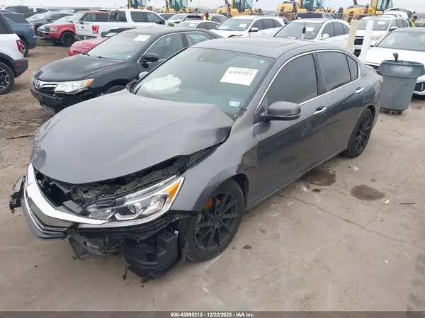 1HGCR2F95GA066795 2016 HONDA ACCORD - Image 2