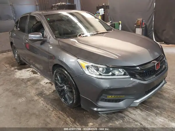 1HGCR2F95HA103183 2017 HONDA ACCORD - Image 1