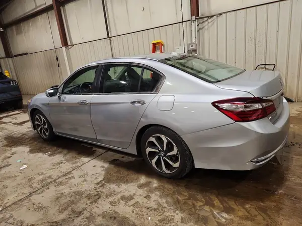 1HGCR2F95HA277013 2017 HONDA ACCORD - Image 2