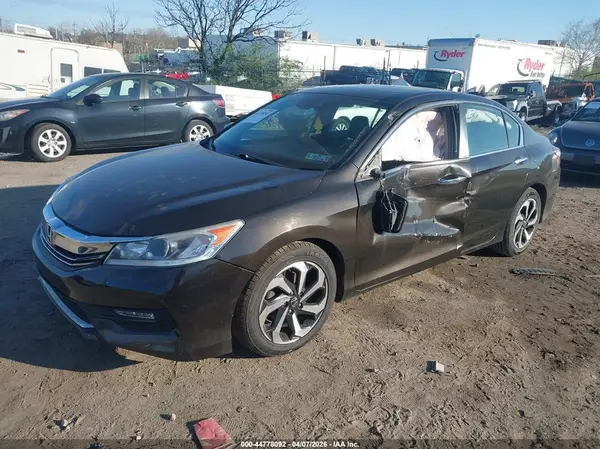 1HGCR2F96GA011630 2016 HONDA ACCORD - Image 2