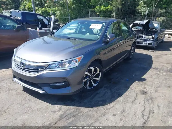 1HGCR2F96HA033094 2017 HONDA ACCORD - Image 2