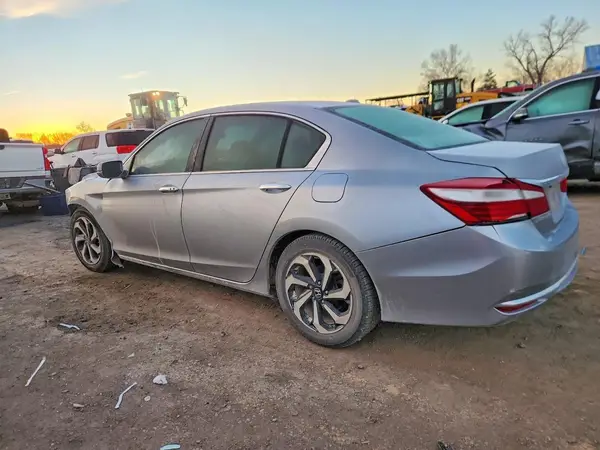 1HGCR2F96HA187868 2017 HONDA ACCORD - Image 2