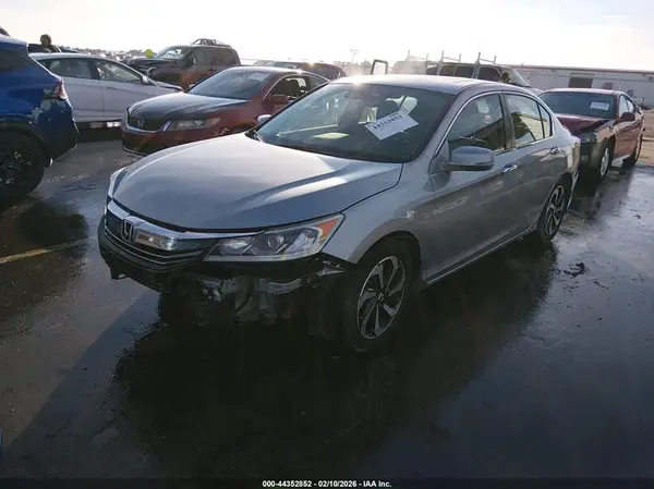 1HGCR2F96HA273956 2017 HONDA ACCORD - Image 2