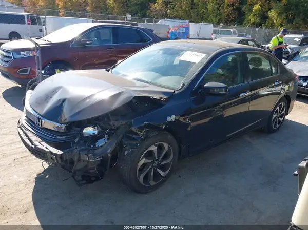 1HGCR2F97GA001057 2016 HONDA ACCORD - Image 2