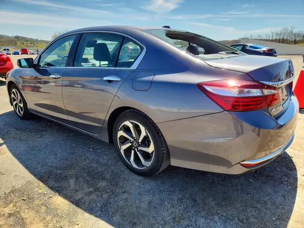 1HGCR2F97GA197162 2016 HONDA ACCORD - Image 2