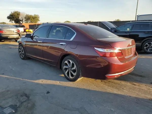 1HGCR2F97HA008351 2017 HONDA ACCORD - Image 2
