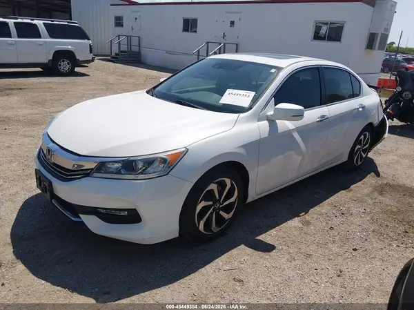 1HGCR2F97HA088590 2017 HONDA ACCORD - Image 2