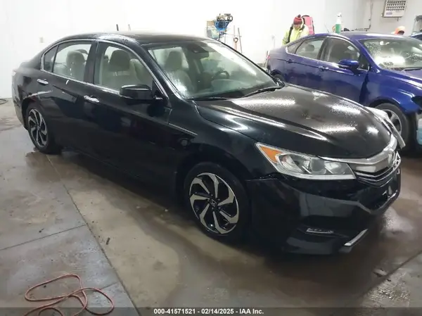 1HGCR2F97HA097628 2017 HONDA ACCORD - Image 1