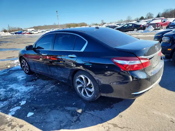 1HGCR2F97HA153230 2017 HONDA ACCORD - Image 2