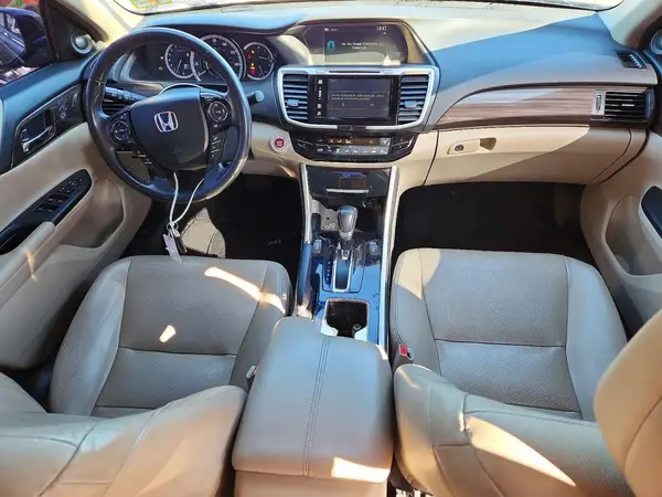 1HGCR2F97HA153230 2017 HONDA ACCORD - Image 8