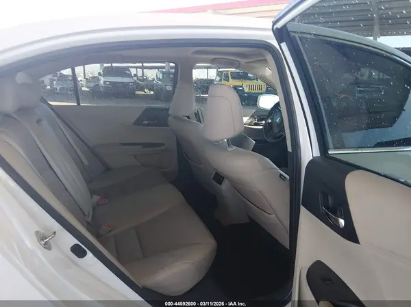 1HGCR2F97HA186017 2017 HONDA ACCORD - Image 8
