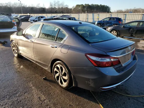 1HGCR2F98HA061057 2017 HONDA ACCORD - Image 2