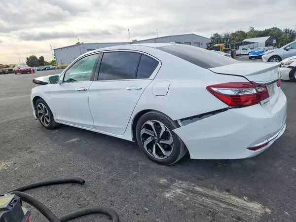 1HGCR2F98HA140647 2017 HONDA ACCORD - Image 2
