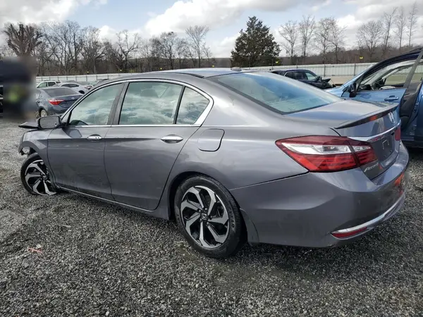 1HGCR2F98HA168142 2017 HONDA ACCORD - Image 2