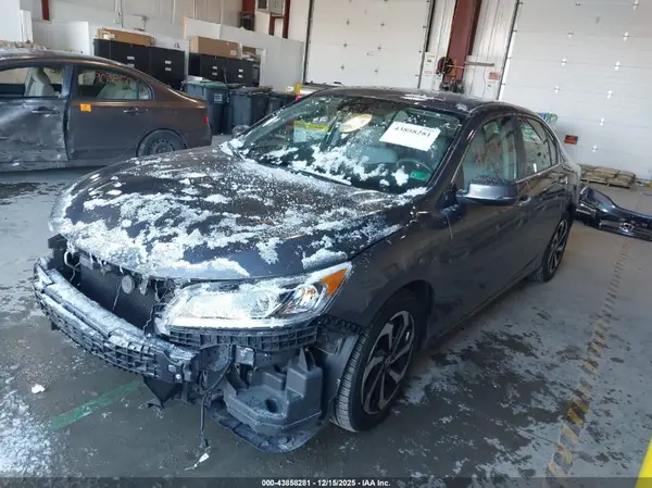 1HGCR2F99GA175504 2016 HONDA ACCORD - Image 2