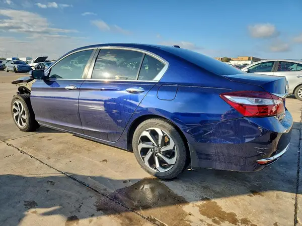 1HGCR2F99HA057969 2017 HONDA ACCORD - Image 2