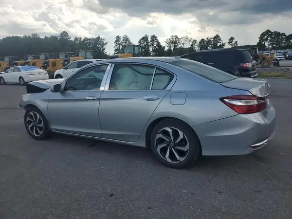 1HGCR2F99HA069040 2017 HONDA ACCORD - Image 2