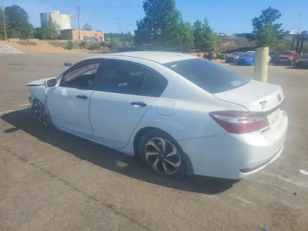 1HGCR2F99HA123663 2017 HONDA ACCORD - Image 2