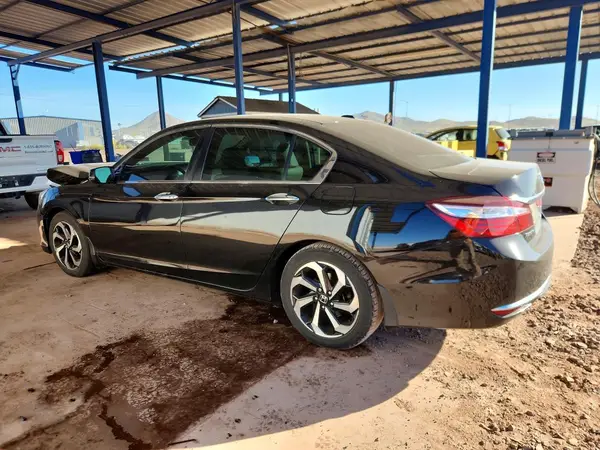 1HGCR2F99HA187038 2017 HONDA ACCORD - Image 2