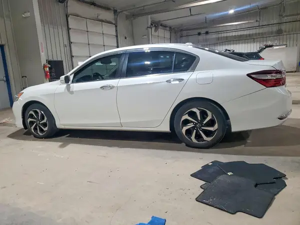 1HGCR2F99HA203609 2017 HONDA ACCORD - Image 2