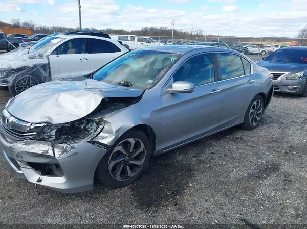 1HGCR2F9XGA005443 2016 HONDA ACCORD - Image 2