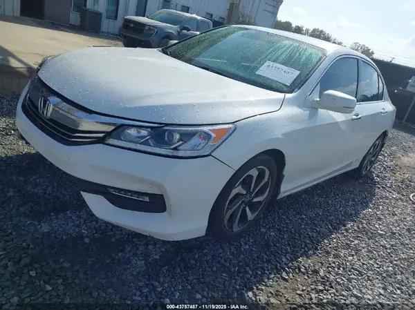 1HGCR2F9XGA049779 2016 HONDA ACCORD - Image 2