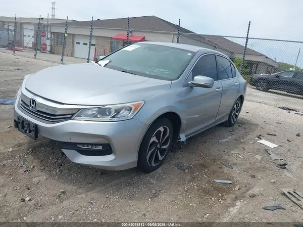 1HGCR2F9XHA048908 2017 HONDA ACCORD - Image 2