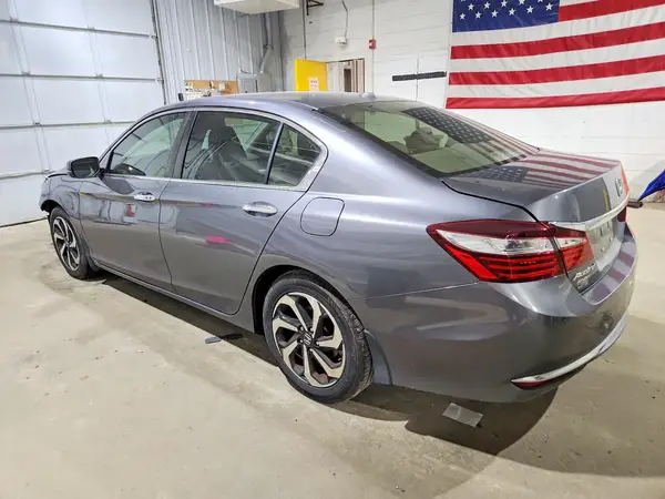 1HGCR2F9XHA156249 2017 HONDA ACCORD - Image 2