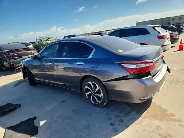 1HGCR2F9XHA168109 2017 HONDA ACCORD - Image 2