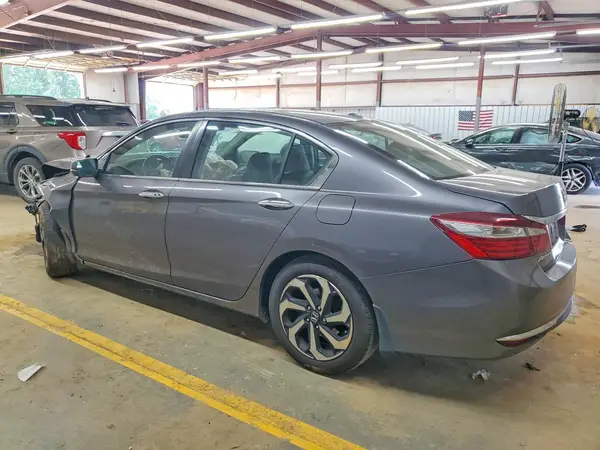 1HGCR2F9XHA210505 2017 HONDA ACCORD - Image 2