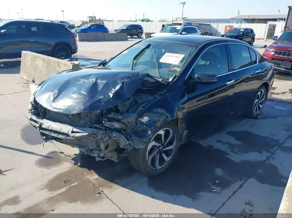 1HGCR2F9XHA217535 2017 HONDA ACCORD - Image 2